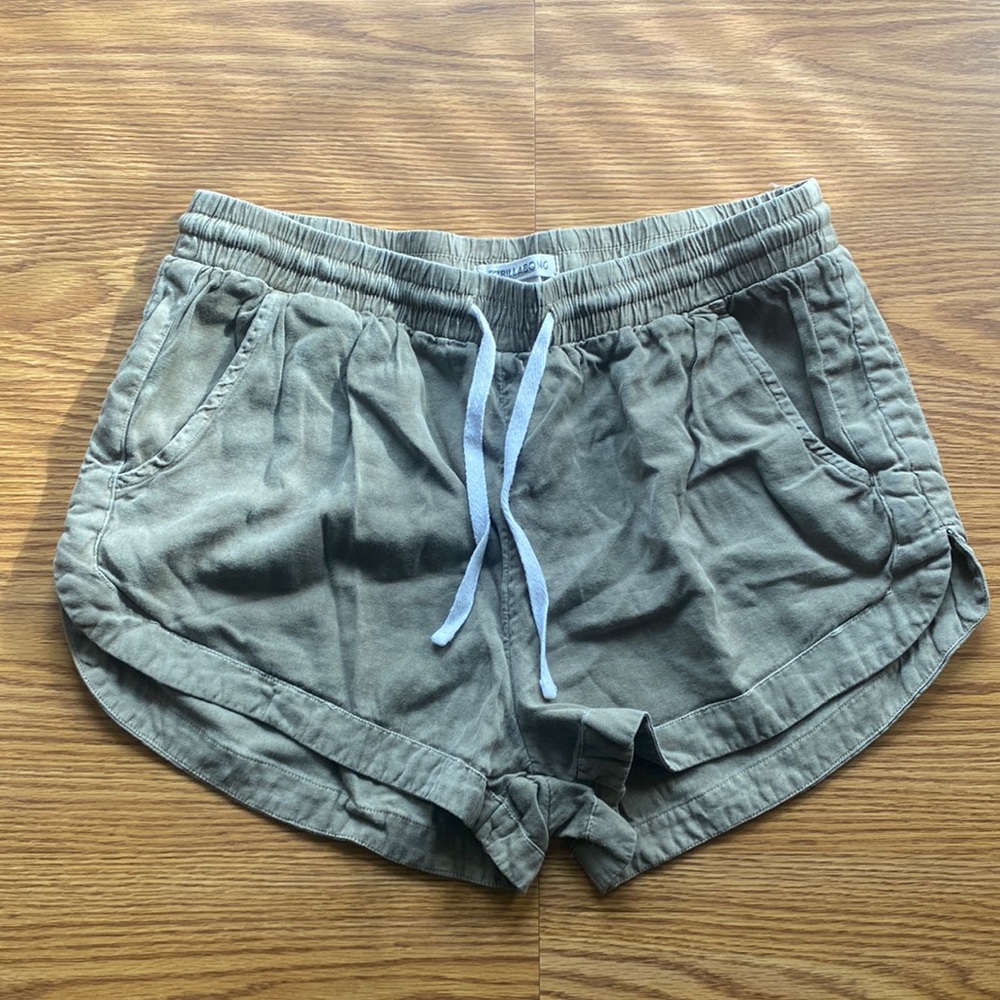 Billabong Shorts